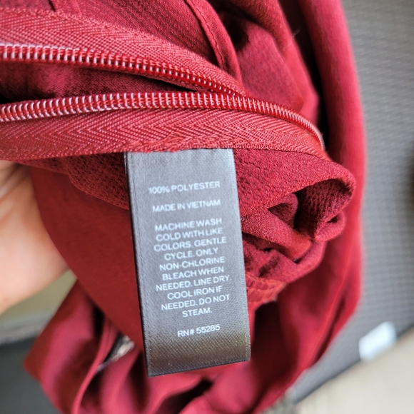 Express Sexy Blouse - Picture 9 of 9